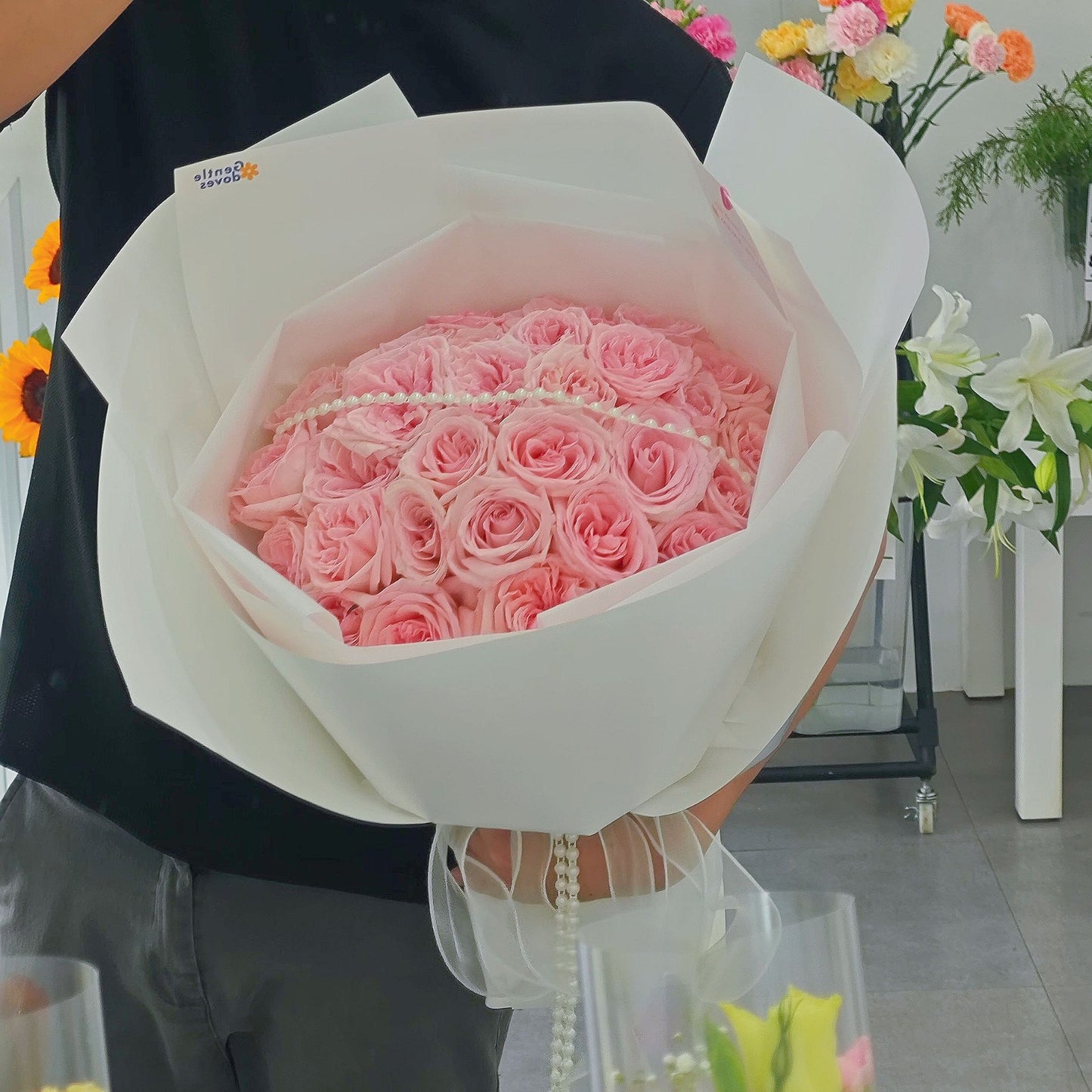 ช่อดอกกุหลาบสายพันธ์ุอังกฤษ สีชมพูอ่อน 30 ดอก
