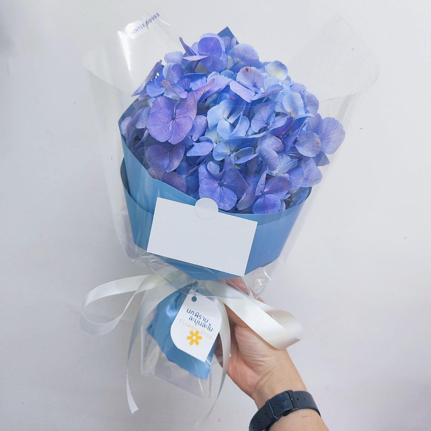 Single Blue Hydrangea Minimal Bouquet