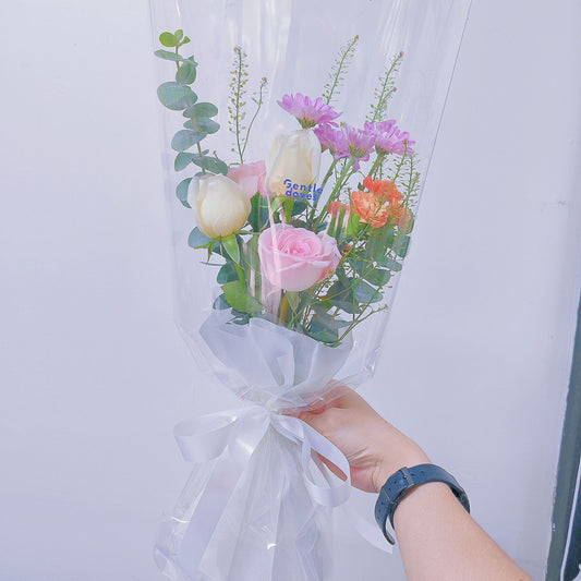 Assorted Flowers Minimal Small Bouquet