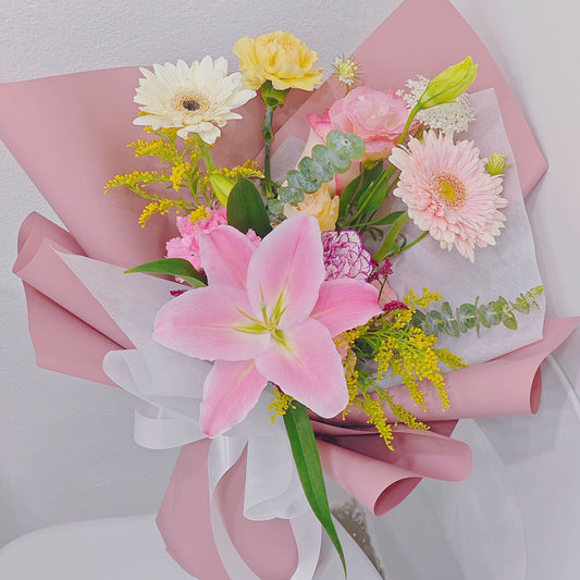 ช่อดอกไม้คละ โทนสีพาสเทล ช่อมินิมอล