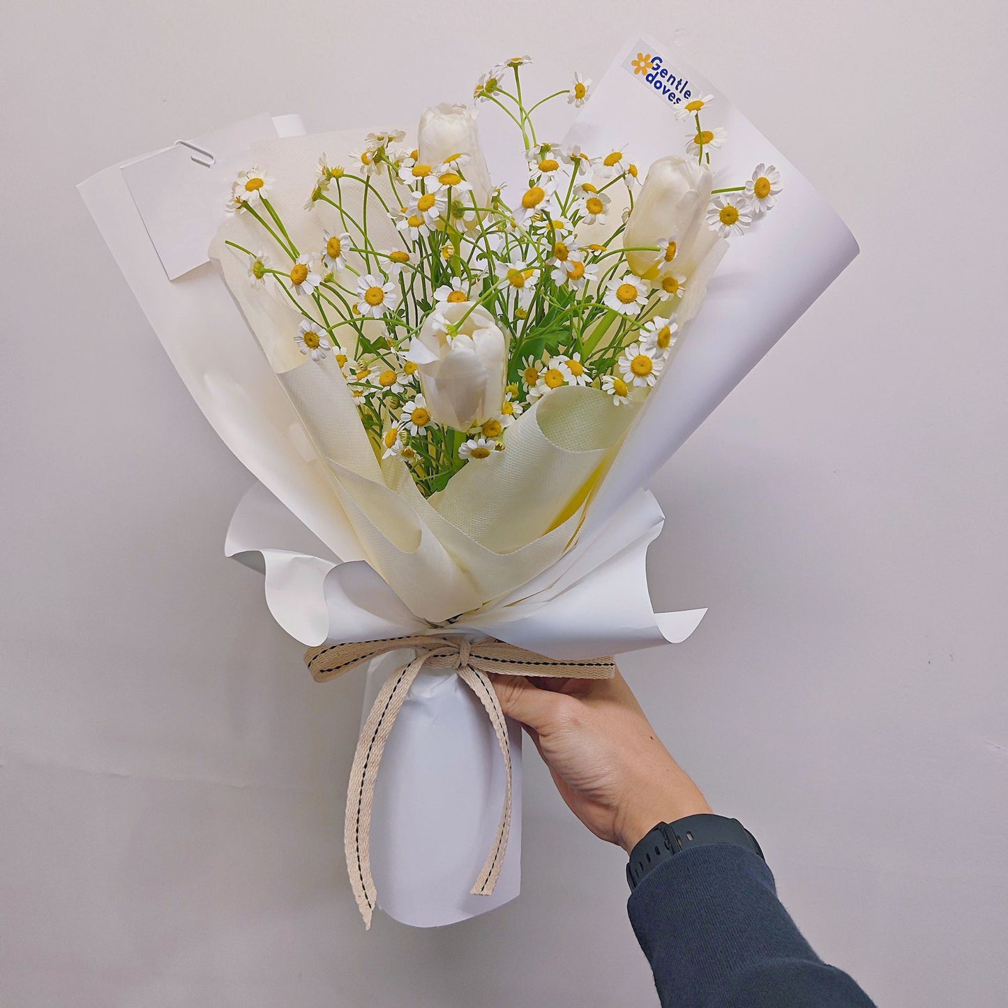 Three White Tulips with Daisies in Minimal Small Bouquet