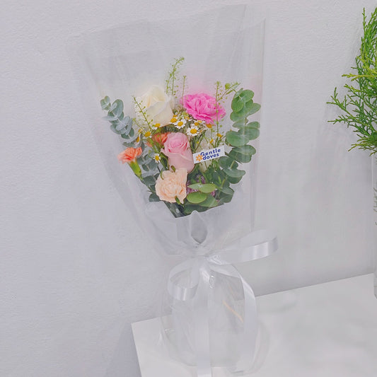 Assorted Flowers Minimal Small Bouquet