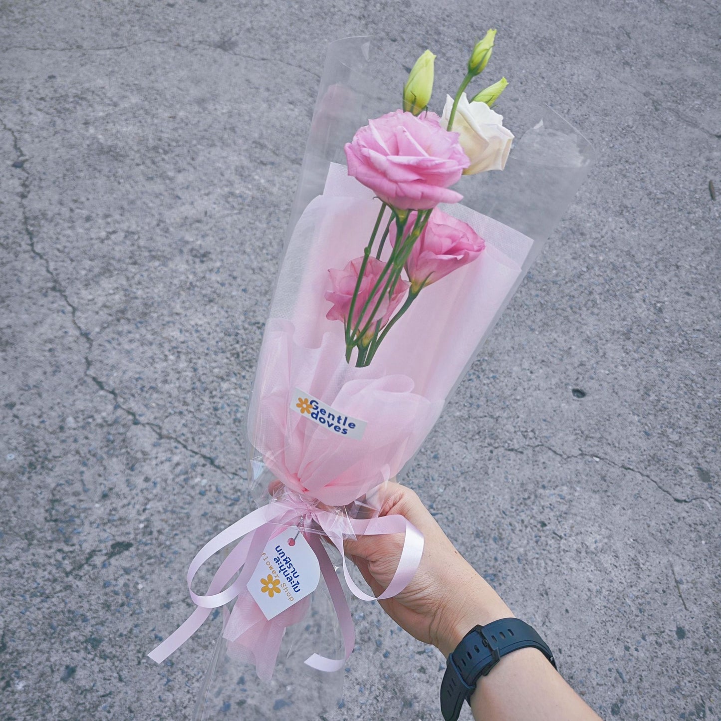 Single Pink Lisianthus Minimal Bouquet