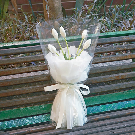 Five White Tulips Minimal Bouquet