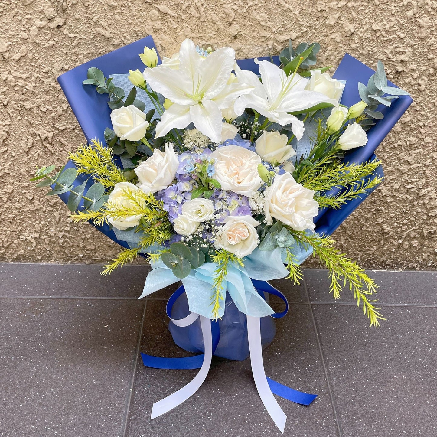 Assorted White & Blue Flowers Extra Large Bouquet