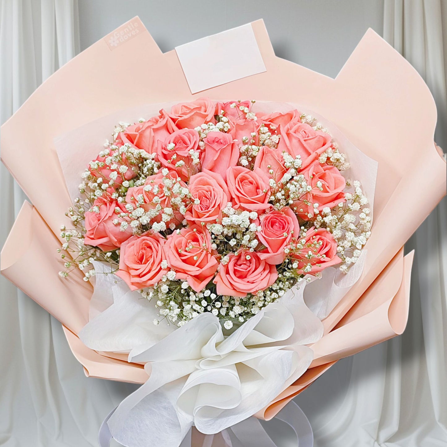 Twenty Oldrose Roses with Gypsophila Bouquet