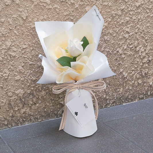 Single White Rose in Korean Wrapping Style Mini Bouquet