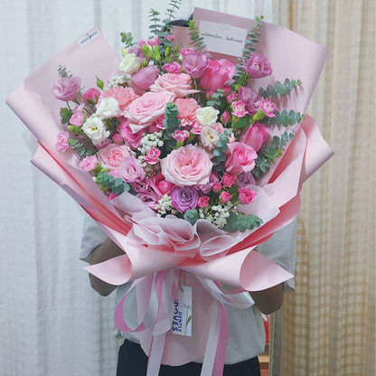 Assorted Pink Flowers Extra Large Bouquet